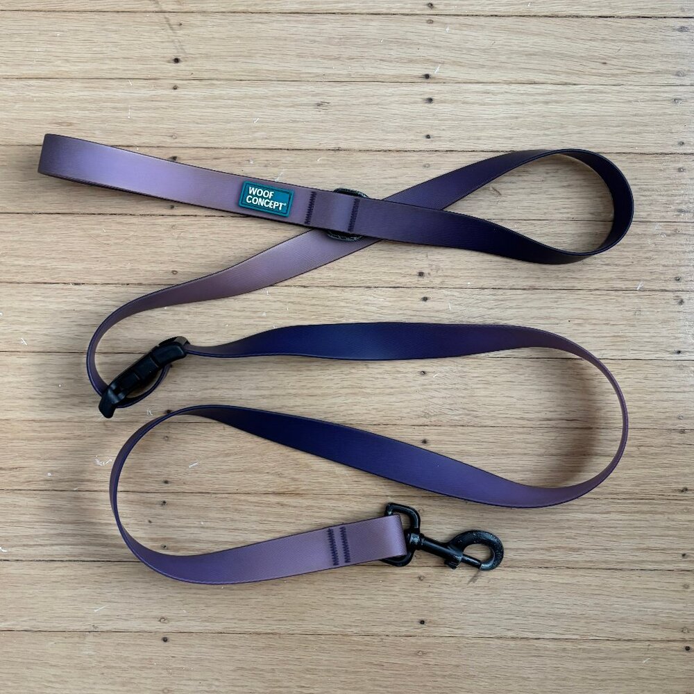 Waterproof Dog Leash Size L in Purple Ombre by "Woof Concept"